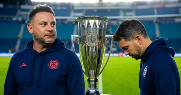 Cruz Azul analizaría a tres candidatos para suplir a Nicolás Larcamón