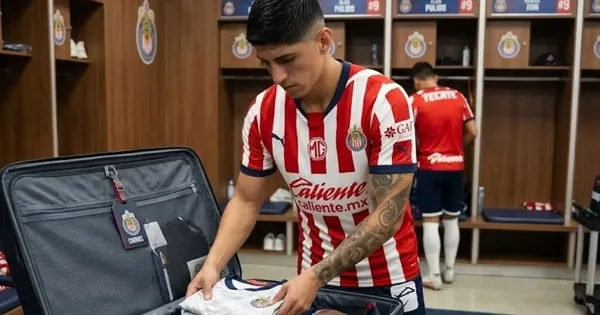 Chivas se despide de Alan Pulido y el delantero contaría con un nuevo equipo para el verano