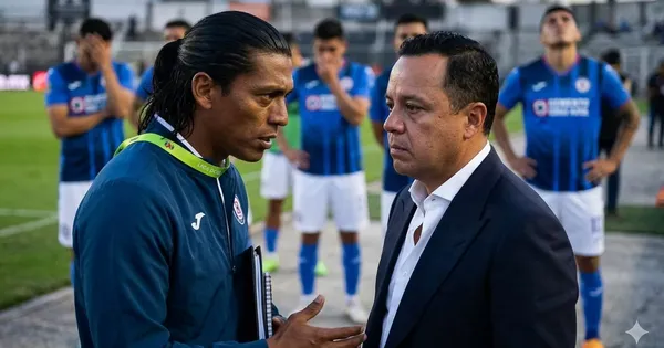 Joel Huiqui debe quedarse como entrenador de Cruz Azul, según Tito Villa