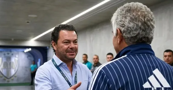 El entrenador que llegaría a Rayados junto a Santiago Baños