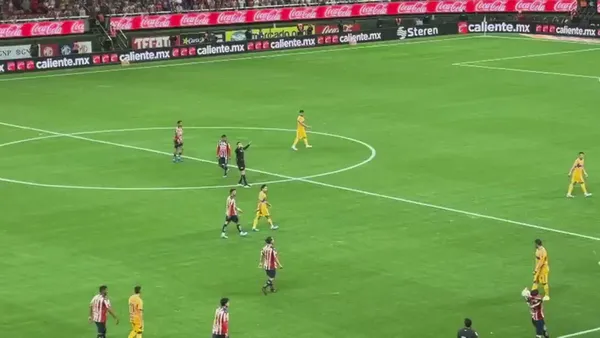 Santiago Sandoval fue el héroe de Chivas ante Tigres y recibió el apodo: "Sandocrack"
