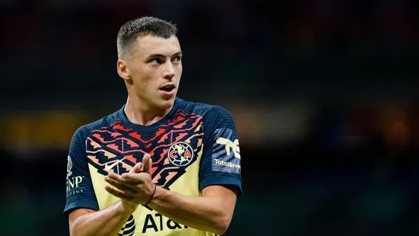 A Federico Viñas le ha quedado grande la camiseta del América, ya son varios años en el club y nunca ha podido terminar de explotar.