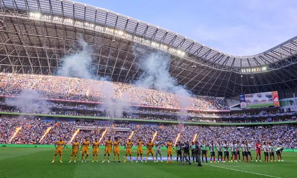 A pesar del empate, ambas aficiones vivieron una fiesta en las tribunas y pasillos del Estadio BBVA