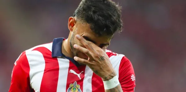 A pesar del perdón de Paunovic, conoce la razón por la que Alexis Vega en Chivas