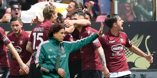 Además de la lesión, la molestia que tendría la directiva de la linterna con Guillermo Ochoa