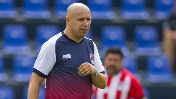 Adolfo Bautista, exjugador de Chivas, aprovechó la derrota de México ante Estados Unidos para enviarle una indirecta al seleccionador.