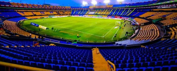 Al Universitario le hacen falta algunas medidas para evitar la violencia.