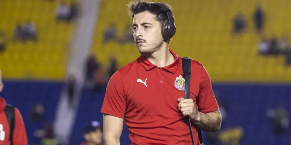 Alan Mozo apunta a ser una de las bajas más importantes de Chivas para el Clausura 2026