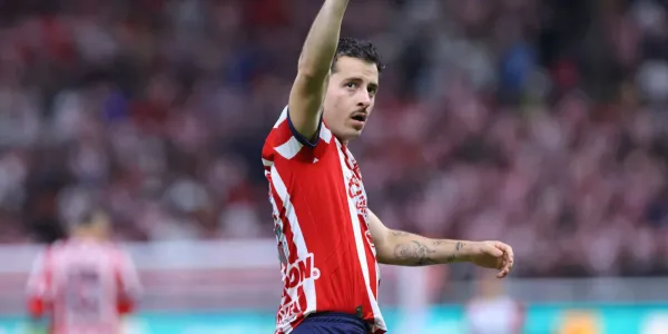 Alan Mozo se despide oficialmente de Chivas a días de comenzar el Clausura 2026