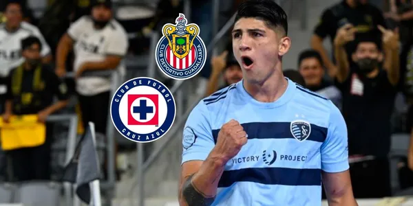 Alan Pulido habría tomado una decisión con respecto a su futuro, Chivas y Cruz Azul lo saben