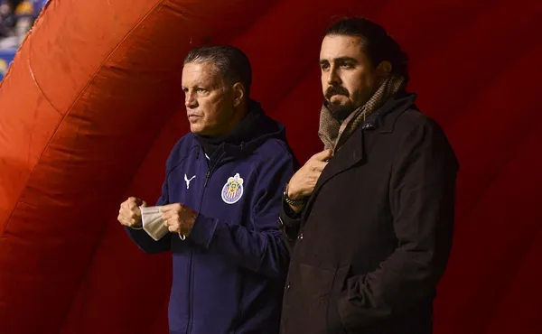 Alexis Vega pone una nueva exigencia a la directiva de Chivas y Amaury Vergara se comenzaría a cansar de él.