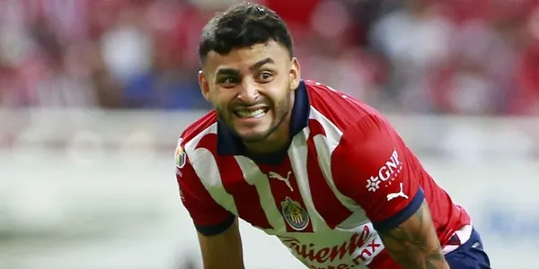 Alexis Vega tiene un pie y medio fuera de Chivas de Guadalajara, habría otro equipo para que siga su carrera