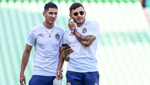 Alexis Vega y Uriel Antuna (Foto: MEXSPORT)