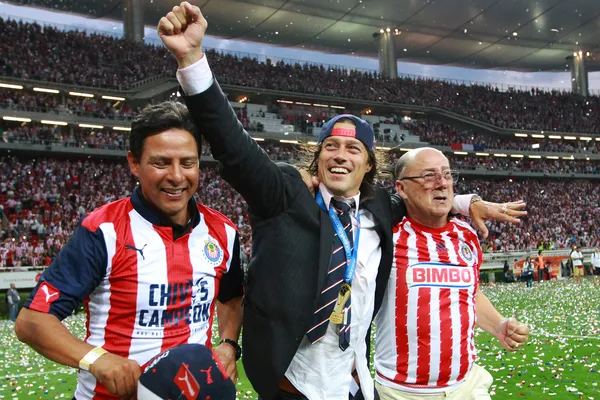 Almeyda destaca a los fanáticos de Chivas