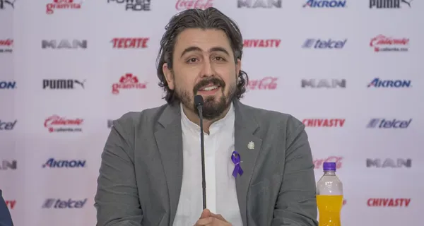 Amaury Vergara e conferencia de prensa de Chivas (Fuente: Mexsports)