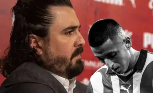 Amaury Vergara en conferencia de prensa, a la derecha, Alvarado se lamenta (Fuente: Chivas y Mexsports)