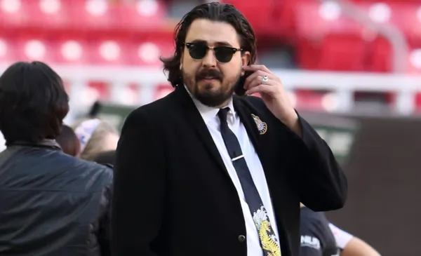 Amaury Vergara en cotejo de las Chivas (Fuente: Mexsports)