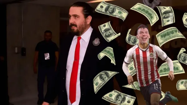 Amaury y el Chucky con la playera de Chivas