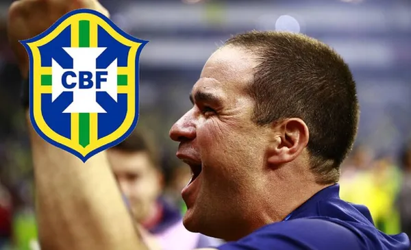 André Jardine con la selección de Brasil y su escudo (Fuente: Marca)