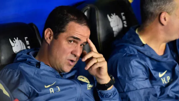 André Jardine preocupado (Foto: MEXSPORT)