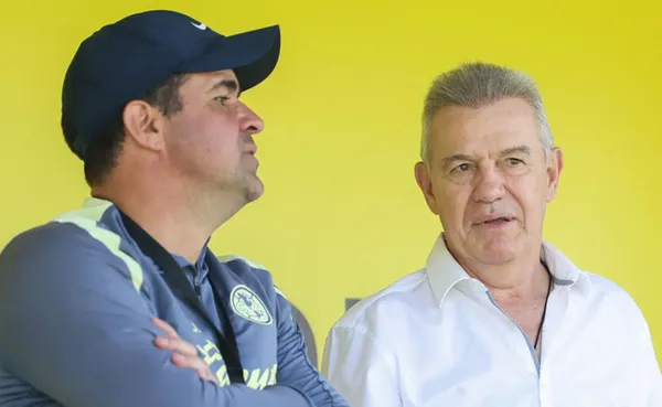 André Jardine y Javier Aguirre (Foto: Goal)