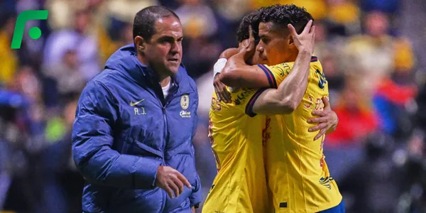 André Jardine y jugadores del América (Fuente: MEXSPORT)