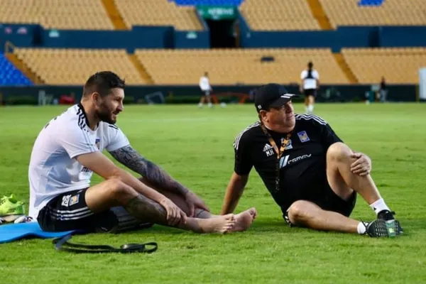 André-Pierre Gignac anotó un tremendo golazo en el estadio Azteca y poco a poco recupera su nivel; todo en gran parte por Miguel Herrera