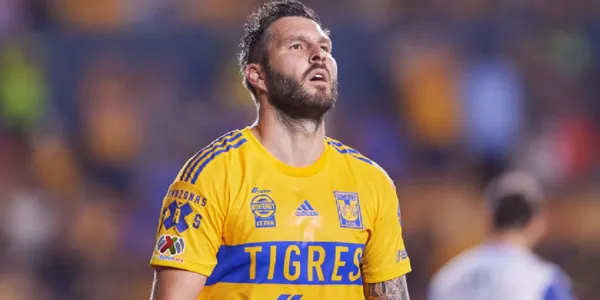 André-Pierre Gignac con la playera de Tigres (Fuente: ESTO)