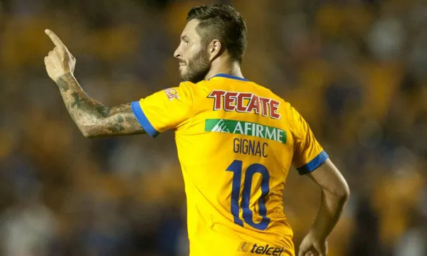 André-Pierre Gignac se encontraba entrenando con todo el equipo de Tigres y se presentó un detalle muy peculiar en la práctica