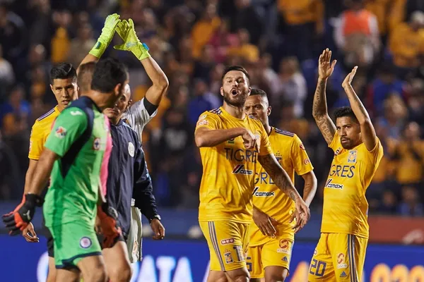 André-Pierre Gignac tendría roces con otros jugadores en Tigres. Todo indica que uno de ellos abandonaría a los felinos.