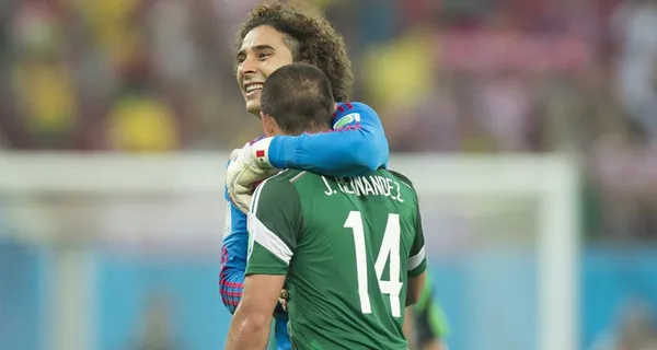 Andrés Guardado se opone y deja en claro que si 'Chicharito' vuelve el se va.