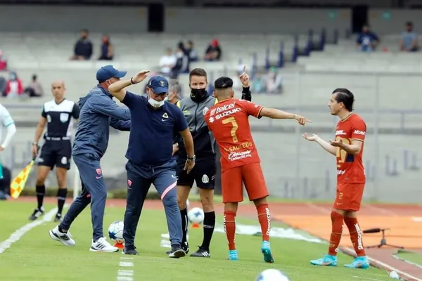 Andrés Lillini insiste en poner a Saucedo de titular a pesar de no estar en su mejor momento.
