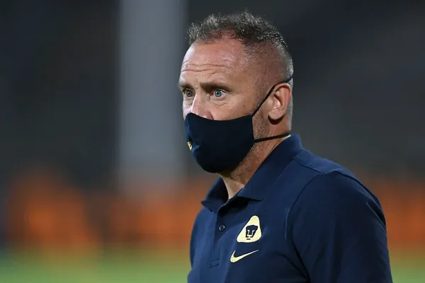 Andrés Lillini recibió el apoyo de la directiva y corta la primera cabeza de Pumas de cara al Apertura 2021.