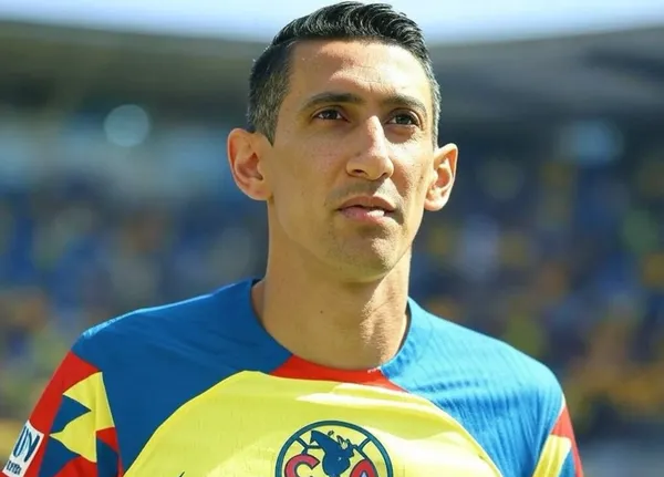 Ángel Di María con la playera del Club América (Foto: Grok)