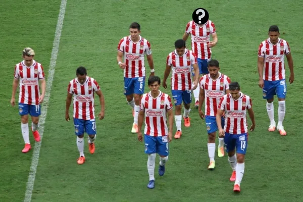 Ante la crisis de resultados que vive Chivas, varios jugadores buscan marcharse del equipo, incluyendo a Oribe Peralta