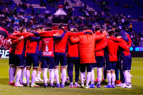 Antonio "Pollo" Briseño se mantendría en el plantel de Chivas, y sus números respaldarían la decisión de la directiva.