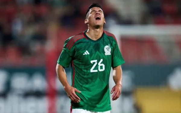Antuna recibe duro golpe a su carrera, podría decir adiós a la selección mexicana.