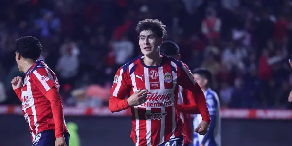 Armando González festejando su gol ante Pachuca / FOTO CHIVAS