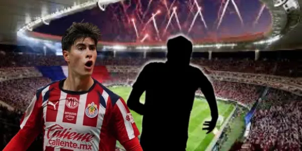 Armando González junto a futbolista incógnito / FOTO MEDIOTIEMPO