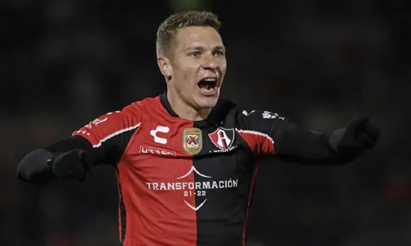 Así reaccionó la estrella de los rojinegros luego de no estar en el once inicial