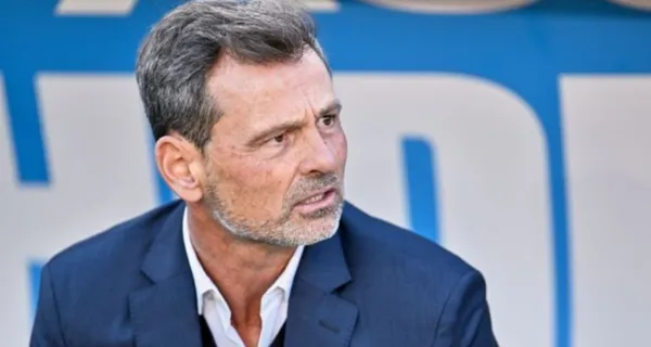 Aún no dirige, pero Diego Cocca sabe que tendría el enemigo dentro de casa. La grilla de nuevo en el Tri.