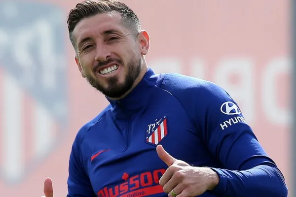 Aunque Diego Simeone ya no lo tome en cuenta, Héctor Herrera se manda una jugada de fantasía en las prácticas del Atlético de Madrid.