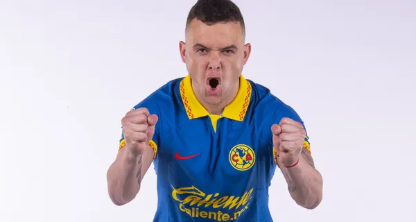 Cabecita festeja gol, en una sesión de fotos del América (Fuente: Club América)