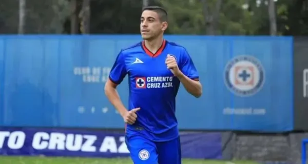 Camilo Cándido es presentado en Cruz Azul (Fuente: Mexsports)