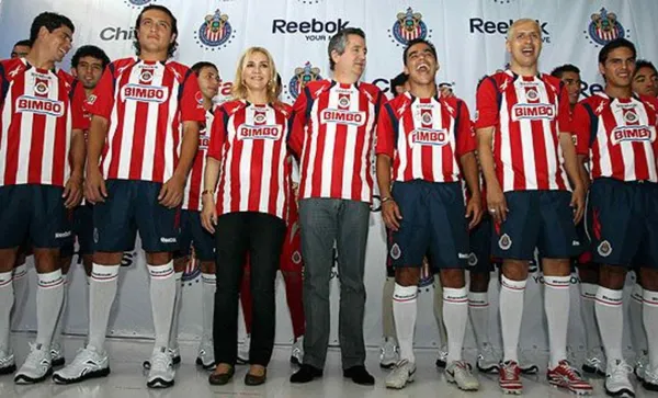 Camiseta dorada de Chivas . FOTO: ESPN