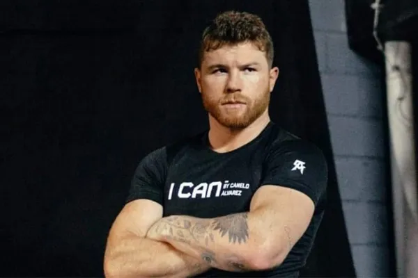 Canelo Álvarez es el deportista mexicano más rico del momento. Como es sabido, a este increíble boxeador le gusta mucho el fútbol, y por ello incluso quiso comprar a un conocido club. Conoce a qué equipo le va este fenomenal peleador.