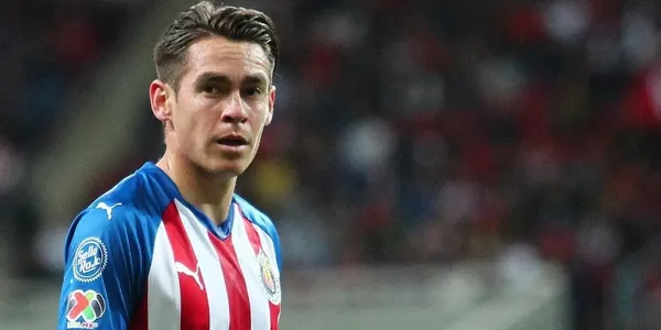 Canelo Angulo da muestras de poder ser titular, sin embargo por esta razón es que Víctor Vucetich no lo quiere poner desde el arranque