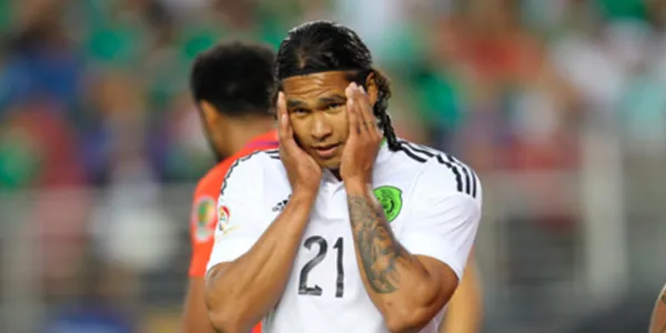 Carlos Peña en el 7 a 0 ante Chile / FOTO SPORT ILLUSTRATED