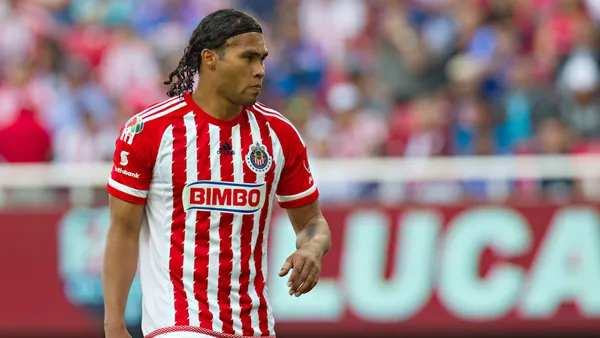Carlos Peña en medio de un partido (Foto: TUND)