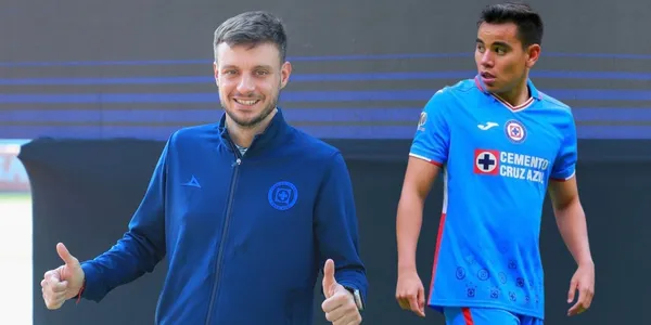Carlos Rodríguez tendría un pie afuera de Cruz Azul; Martín Anselmi llegaría con su reemplazo bajo el brazo